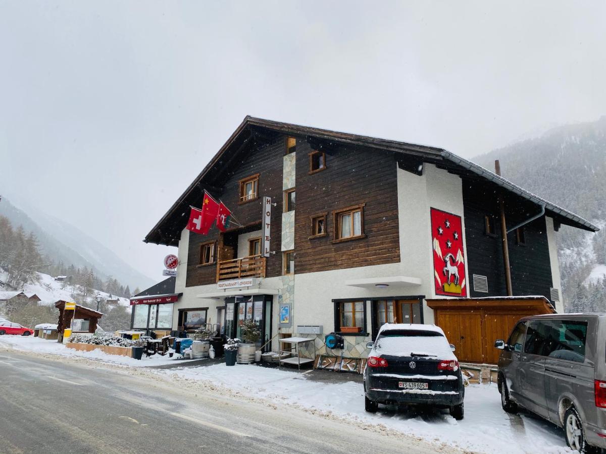 Qi-Lin Hotel Restaurant Ayer Exteriör bild